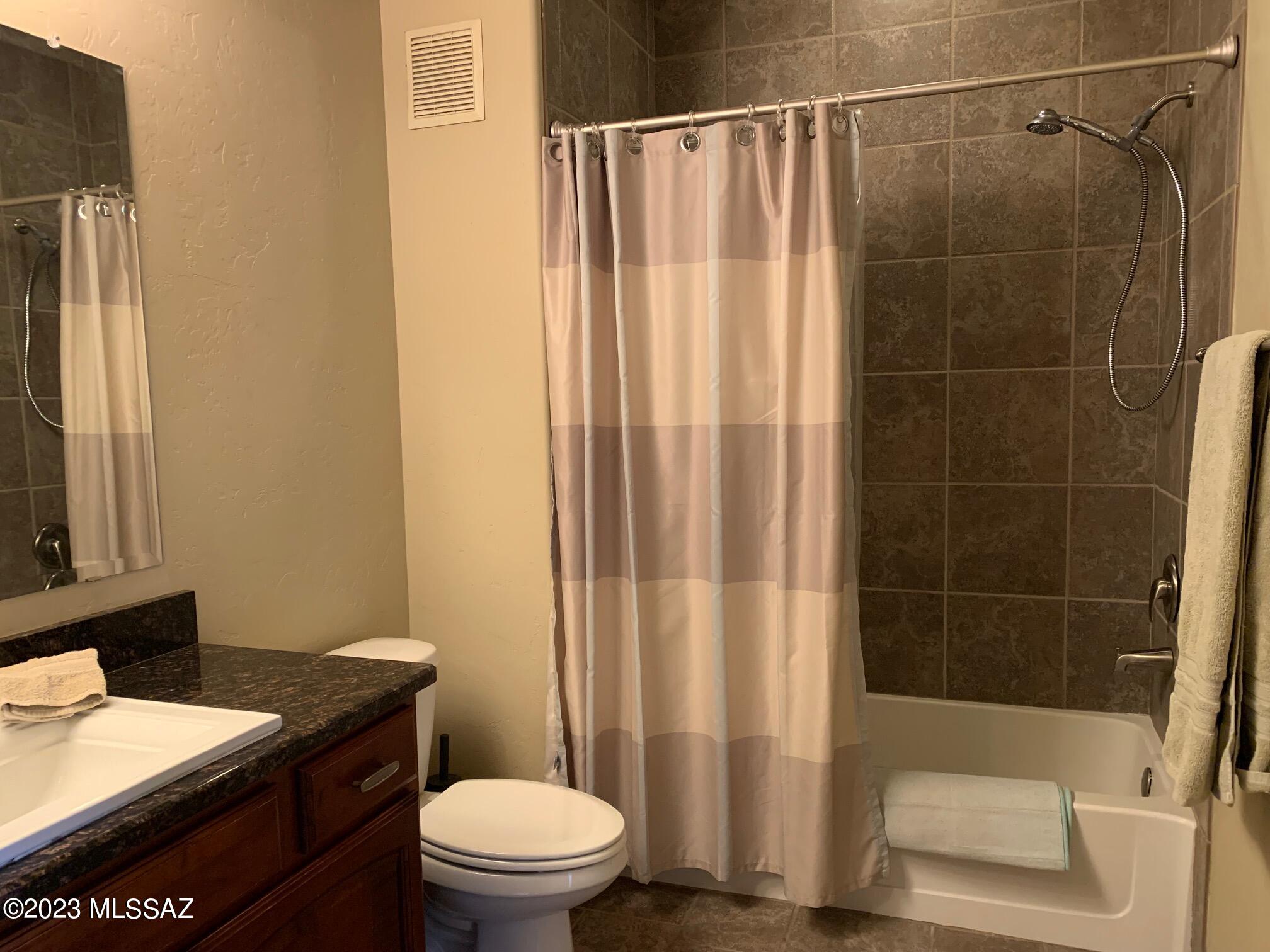 2550 East River Road, Unit 16301 Tucson, AZ 85718 - Photo 26 of 36 IMG_9091