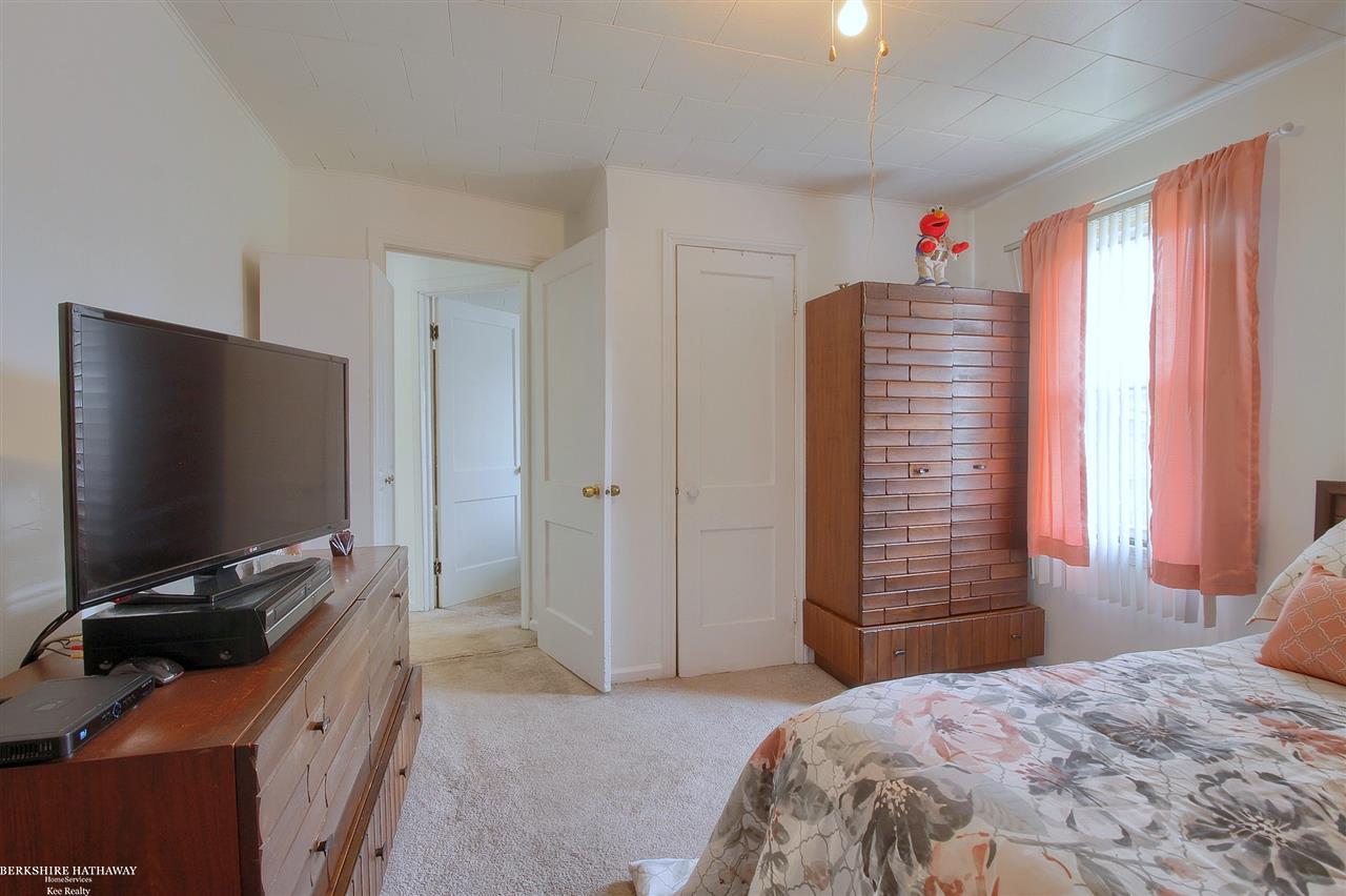 49701 Fuller Road New Baltimore, MI 48051 - Photo 16 of 27 31389264-16.JPG