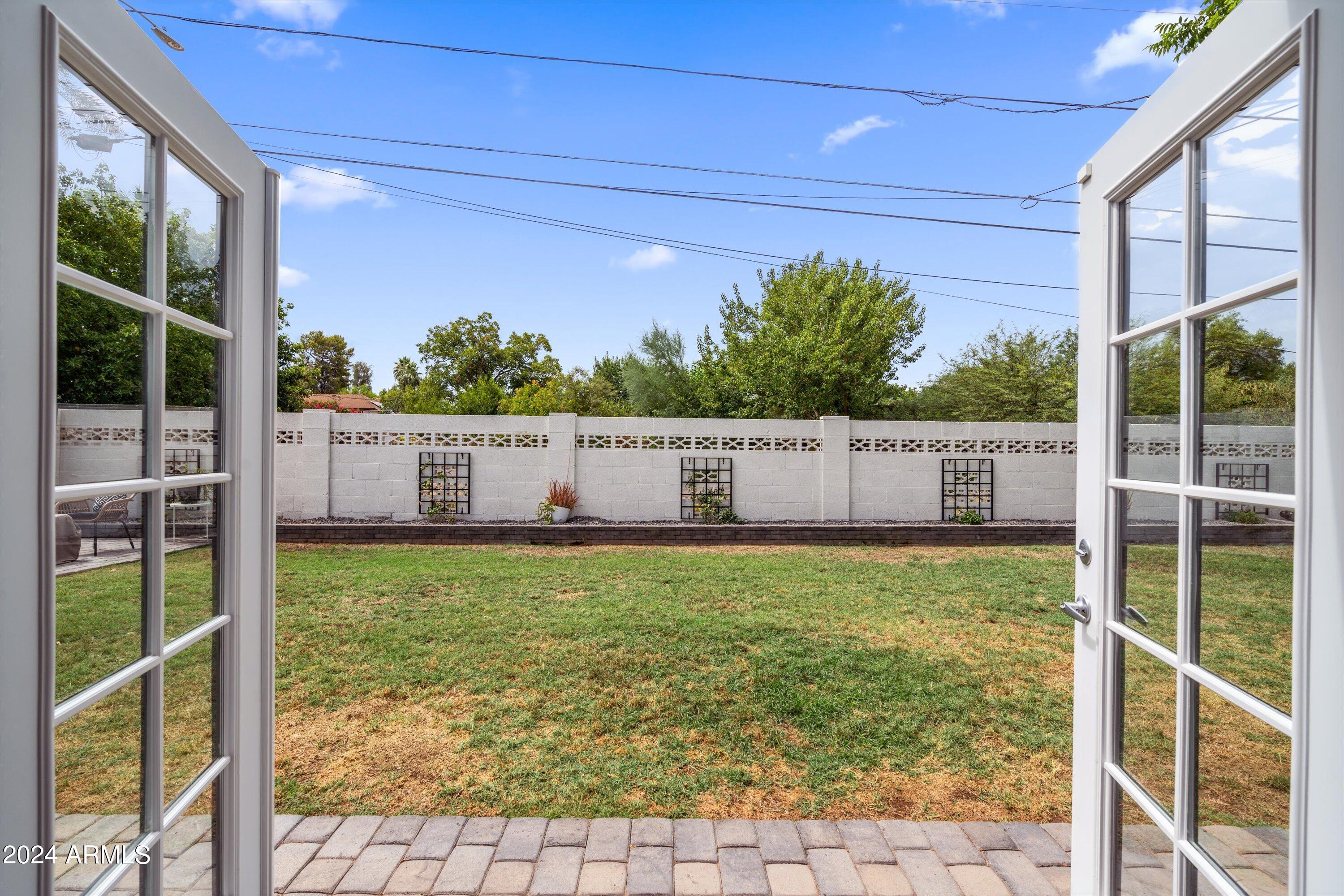 105 West Ruth Avenue Phoenix, AZ 85021 - Photo 15 of 40 23-Backyard View