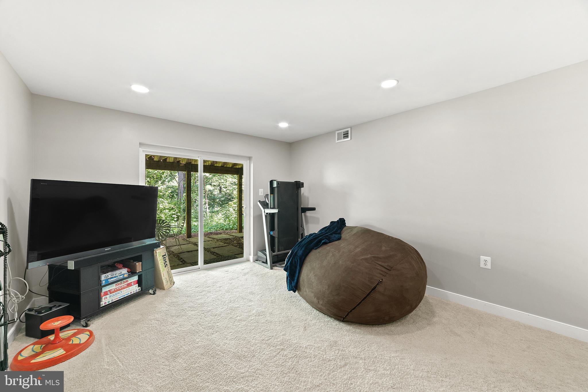 1549 Inlet Court Reston, VA 20190 - Photo 23 of 30
