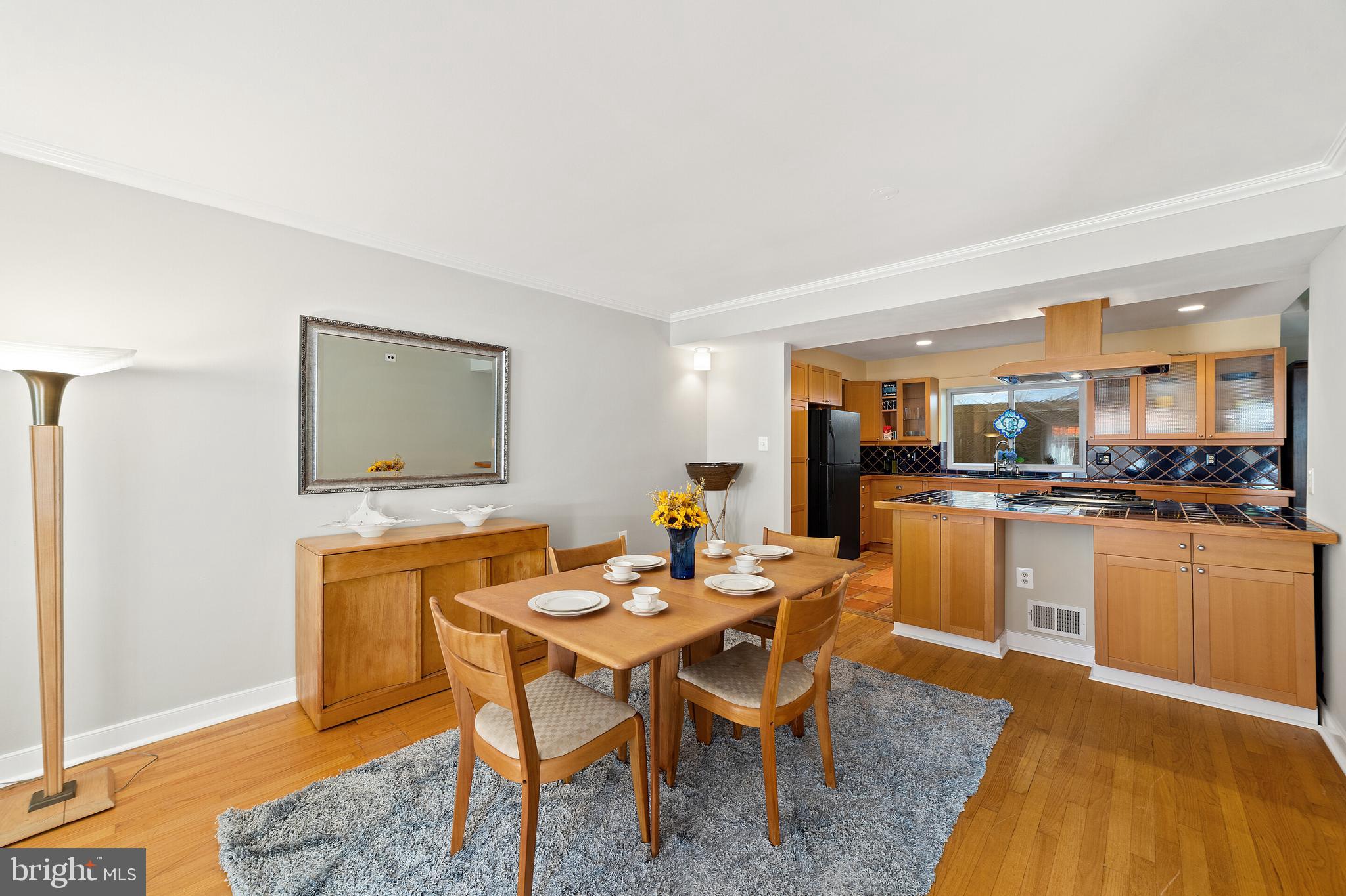 1549 Inlet Court Reston, VA 20190 - Photo 4 of 30
