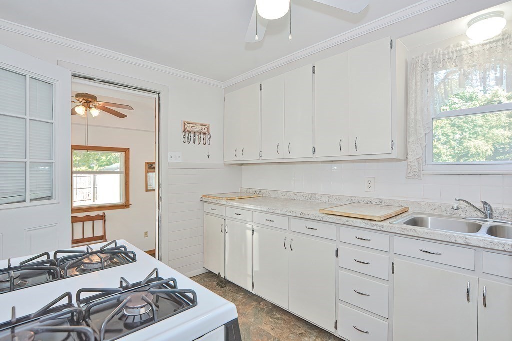 191 Sandy Hill Road Westfield, MA 01085 - Photo 12 of 42 Gallery Image 12