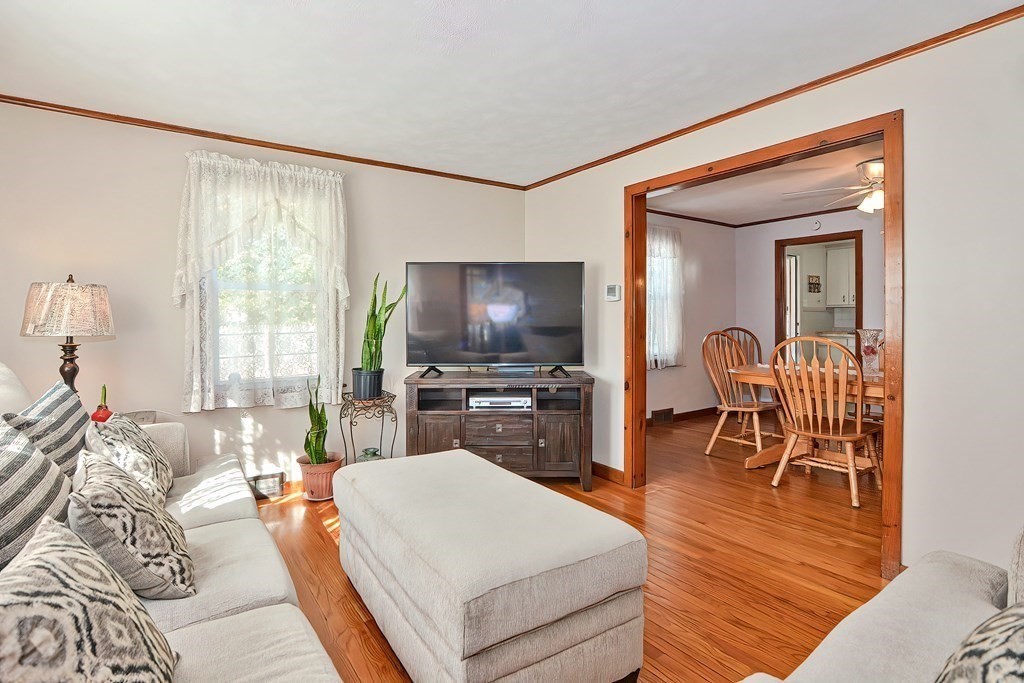 191 Sandy Hill Road Westfield, MA 01085 - Photo 5 of 42 Gallery Image 5