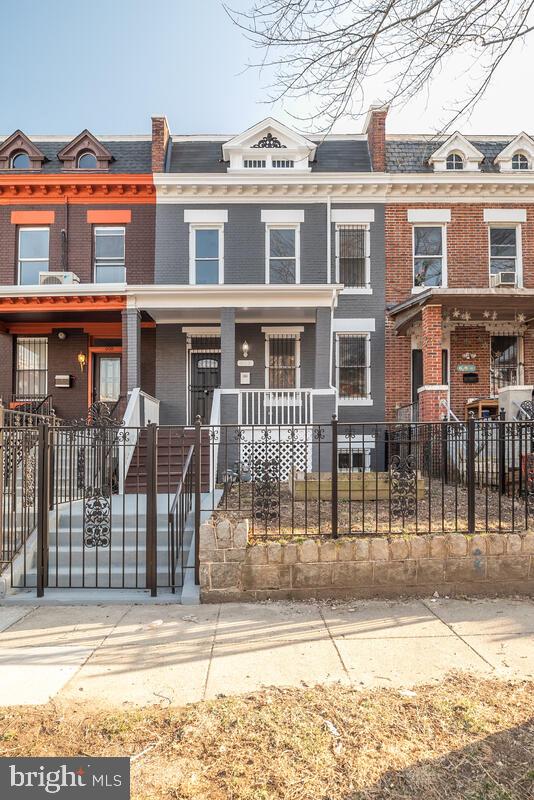 602 Keefer Place Northwest Washington, DC 20010 - Photo 1 of 48