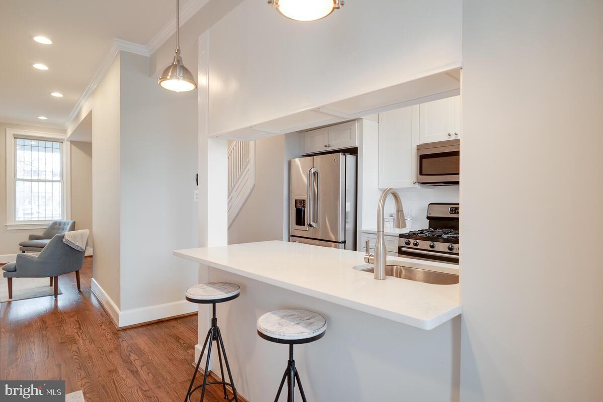 602 Keefer Place Northwest Washington, DC 20010 - Photo 18 of 48