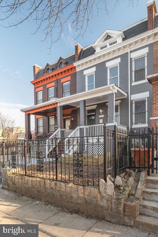 602 Keefer Place Northwest Washington, DC 20010 - Photo 4 of 48