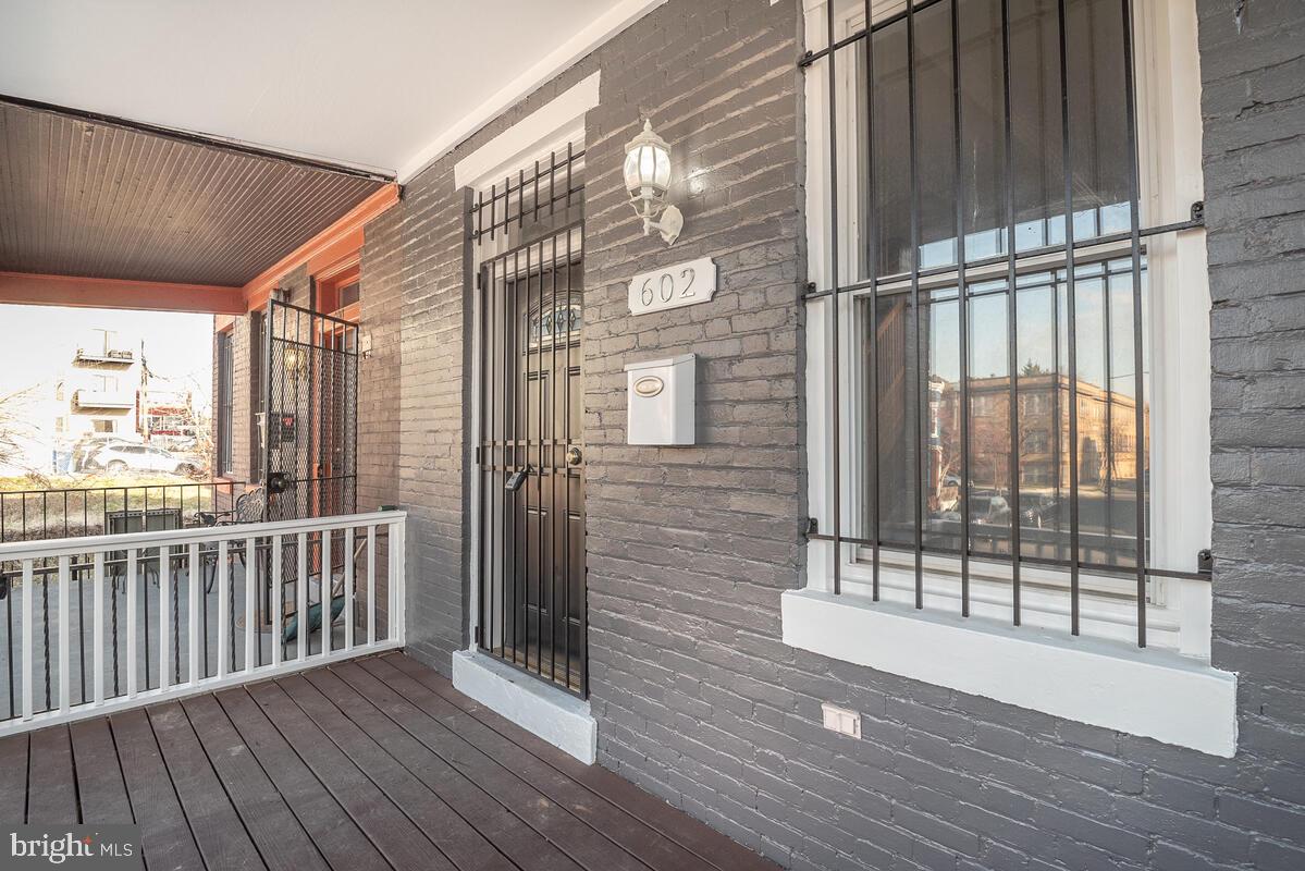 602 Keefer Place Northwest Washington, DC 20010 - Photo 8 of 48