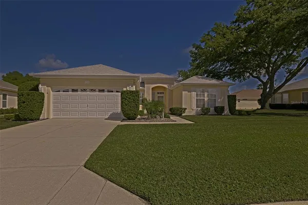 $289,500 | 13126 Southeast 93rd Terrace Road, Summerfield, FL 34491