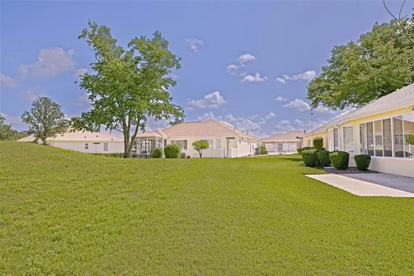 $289,500 | 13126 Southeast 93rd Terrace Road, Summerfield, FL 34491