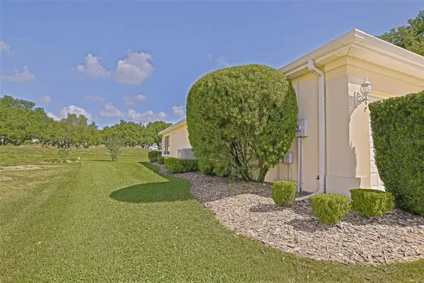 $289,500 | 13126 Southeast 93rd Terrace Road, Summerfield, FL 34491