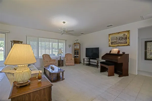 $289,500 | 13126 Southeast 93rd Terrace Road, Summerfield, FL 34491