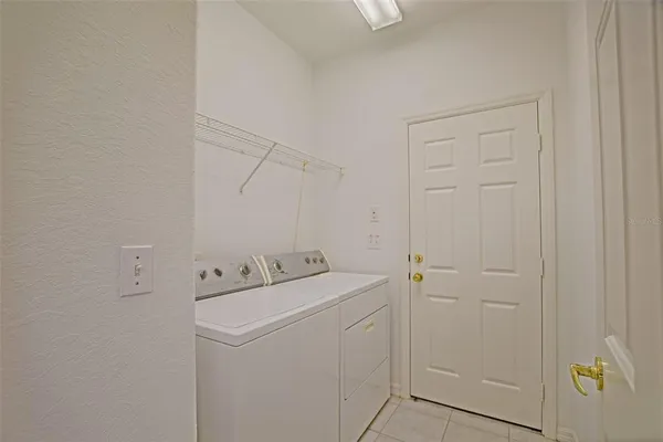 $289,500 | 13126 Southeast 93rd Terrace Road, Summerfield, FL 34491