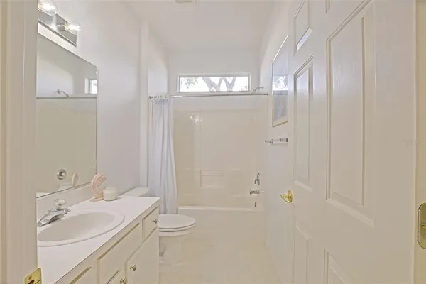 $289,500 | 13126 Southeast 93rd Terrace Road, Summerfield, FL 34491