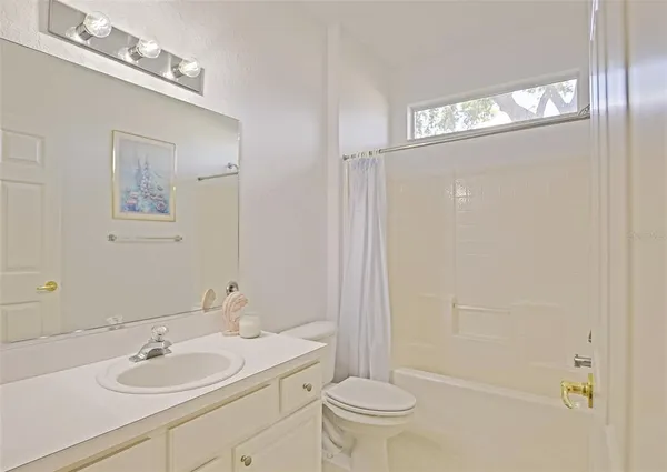 $289,500 | 13126 Southeast 93rd Terrace Road, Summerfield, FL 34491