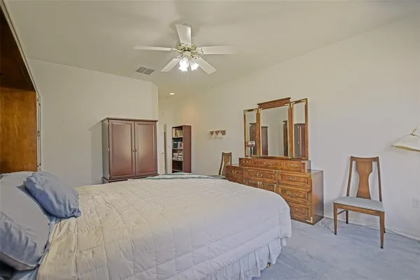 $289,500 | 13126 Southeast 93rd Terrace Road, Summerfield, FL 34491
