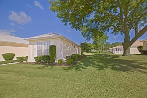 $289,500 | 13126 Southeast 93rd Terrace Road, Summerfield, FL 34491