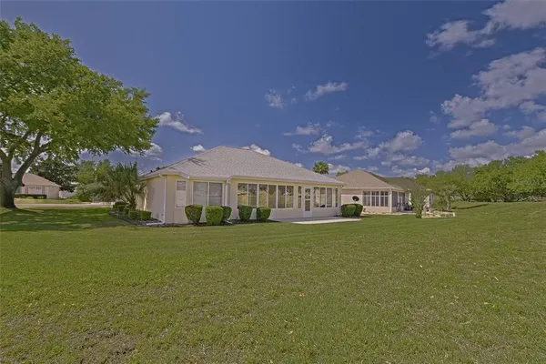 $289,500 | 13126 Southeast 93rd Terrace Road, Summerfield, FL 34491