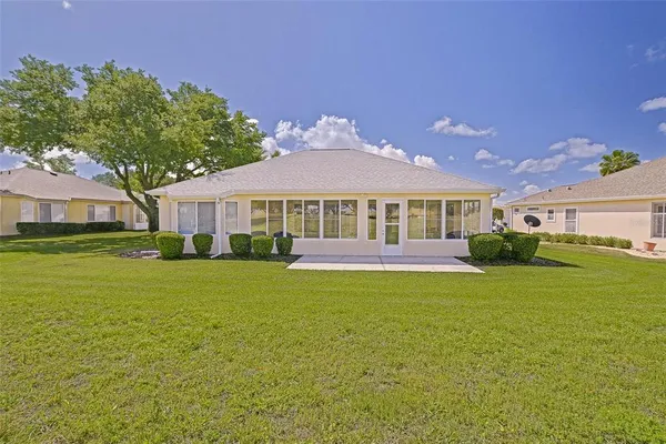 $289,500 | 13126 Southeast 93rd Terrace Road, Summerfield, FL 34491