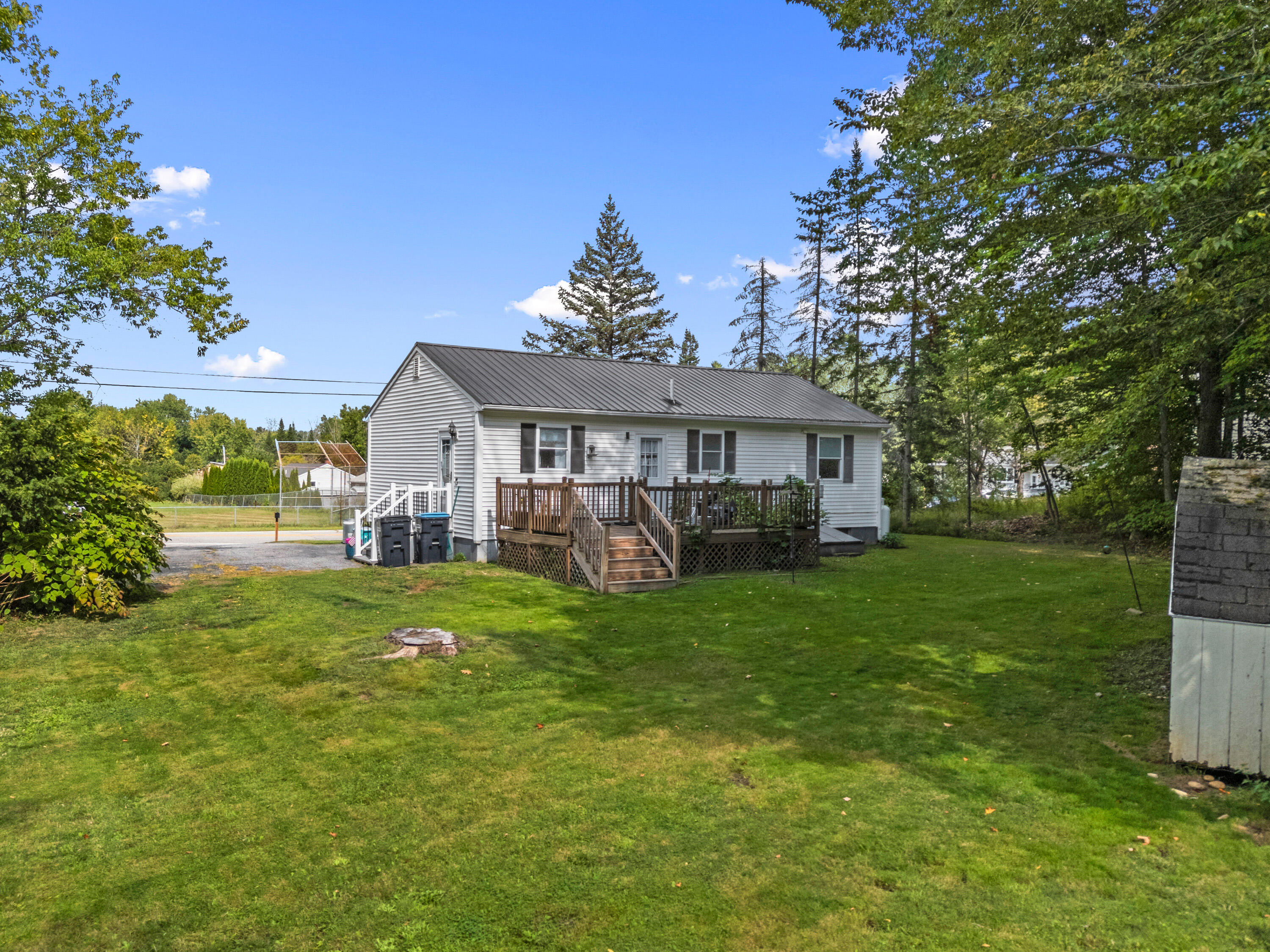 154 Rideout Avenue Lewiston, ME 04240 - Photo 3 of 45 154 Rideout Ave_0107