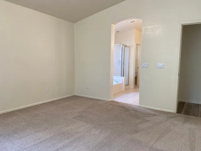 $2,075 | 763 West Canary Way, Chandler, AZ 85286