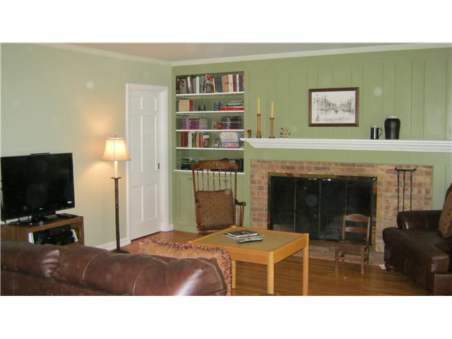 2029 Upper Chelsea Road Columbus, OH 43221 - Photo 8 of 16