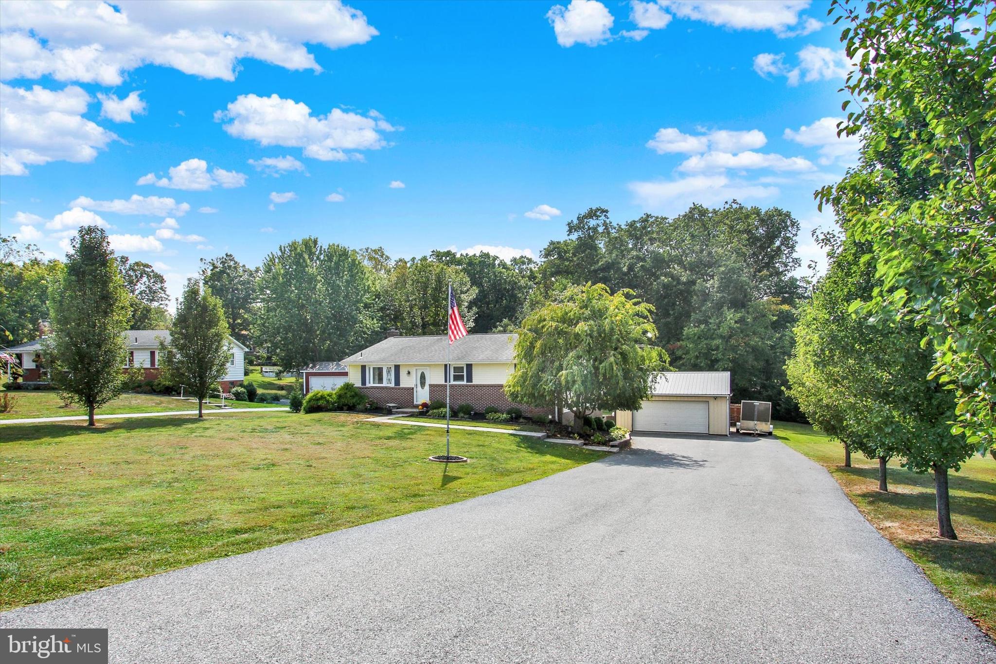 56 Highview Drive Hanover, PA 17331 - Photo 2 of 34