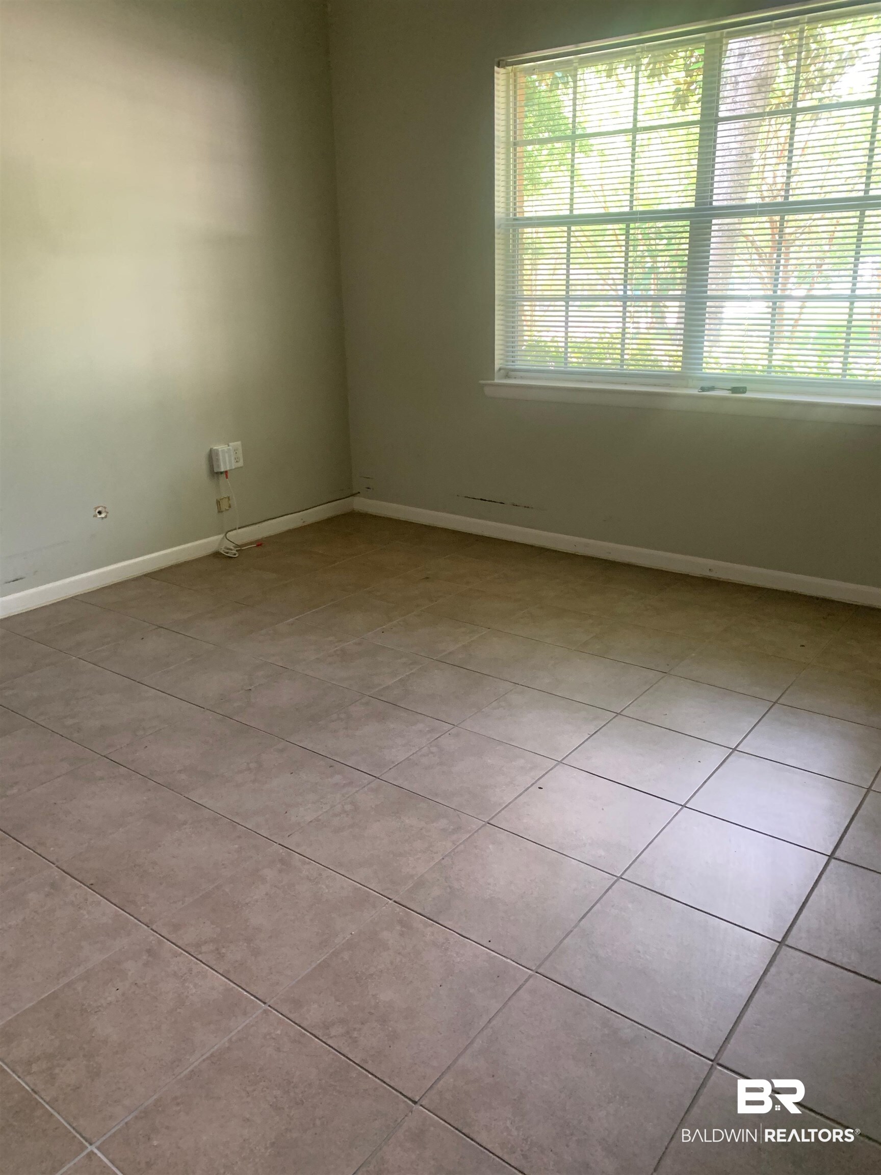 5500 Vanderbilt Court Mobile, AL 36608 - Photo 9 of 12