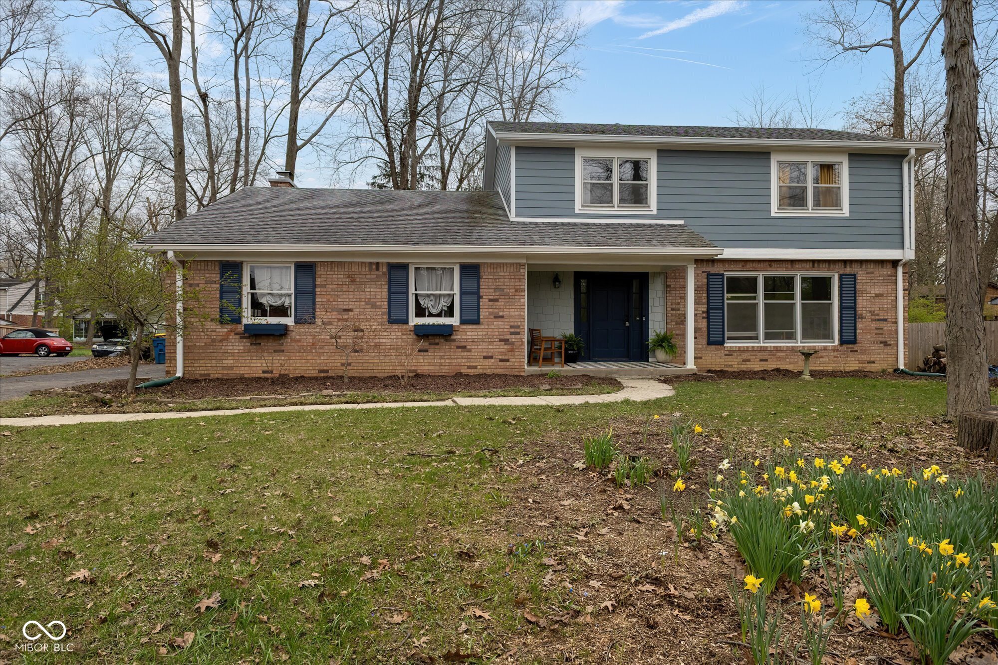 7811 Hoover Road Indianapolis, IN 46260 - Photo 9 of 27 Gallery Image 9