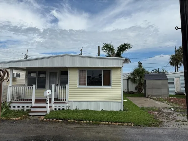 $260,000 | 2601 Gulf Drive North, Unit 506, Bradenton Beach, FL 34217