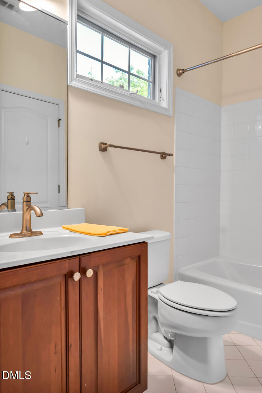 9628 Club Valley Way Raleigh, NC 27617 - Photo 43 of 59 FAR_3614