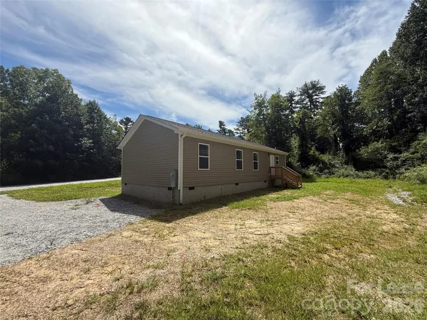 $2,700 | 204 Oscelake Way, Hendersonville, NC 28739