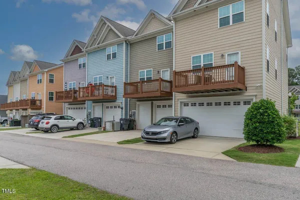 $449,900 | 996 Tender Drive, Apex, NC 27502