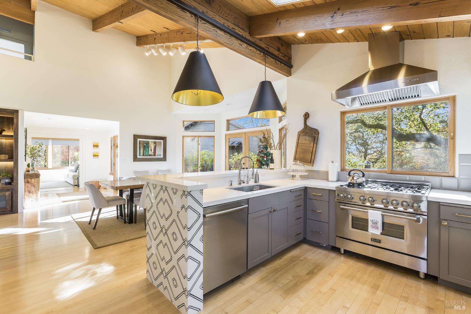 705 Chiquita Road Healdsburg, CA 95448 - Photo 17 of 72 Gallery Image 17