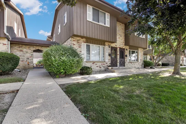 $229,900 | 9851 Beloit Road, Milwaukee, WI 53228