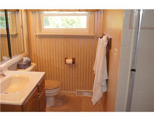 401 Sawmill Run Road Butler, PA 16001 - Photo 12 of 13 Full Bath.