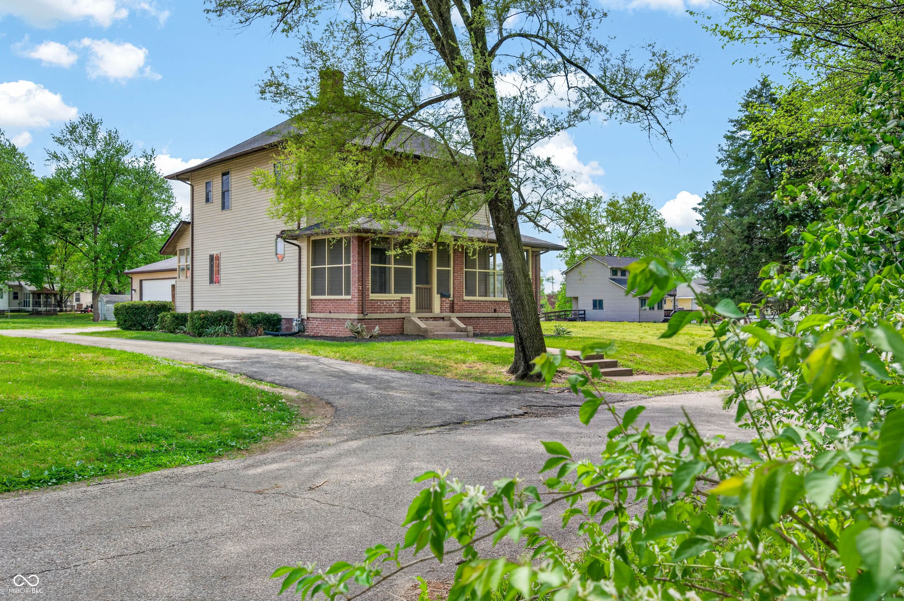 2115 Irwin Drive Columbus, IN 47201 - Photo 8 of 75