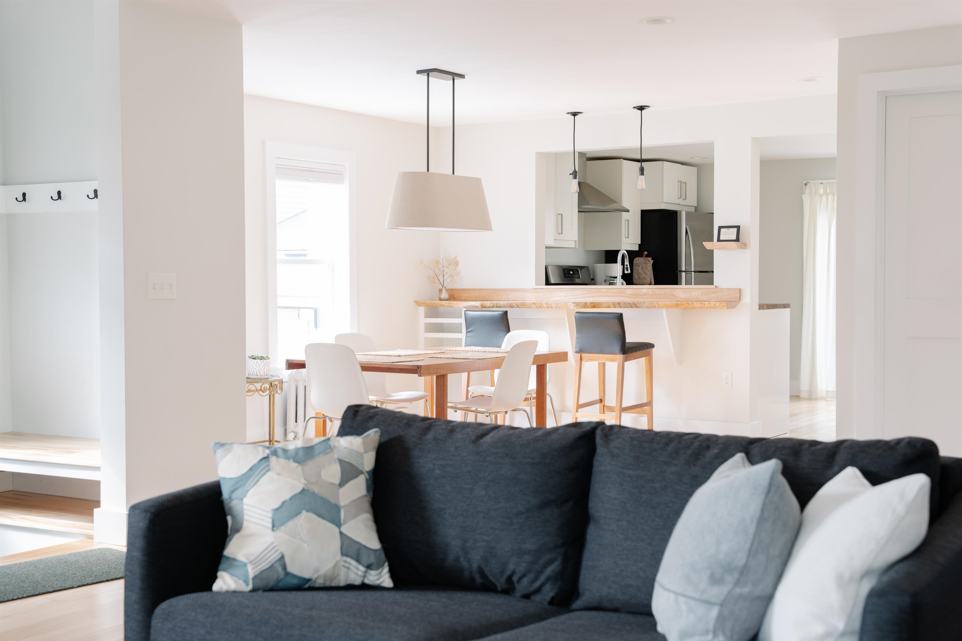 80 Maple Street Burlington, VT 05401 - Photo 3 of 46