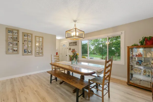 $459,900 | 48135 Thunderbird Hill, Kasota, MN 56050