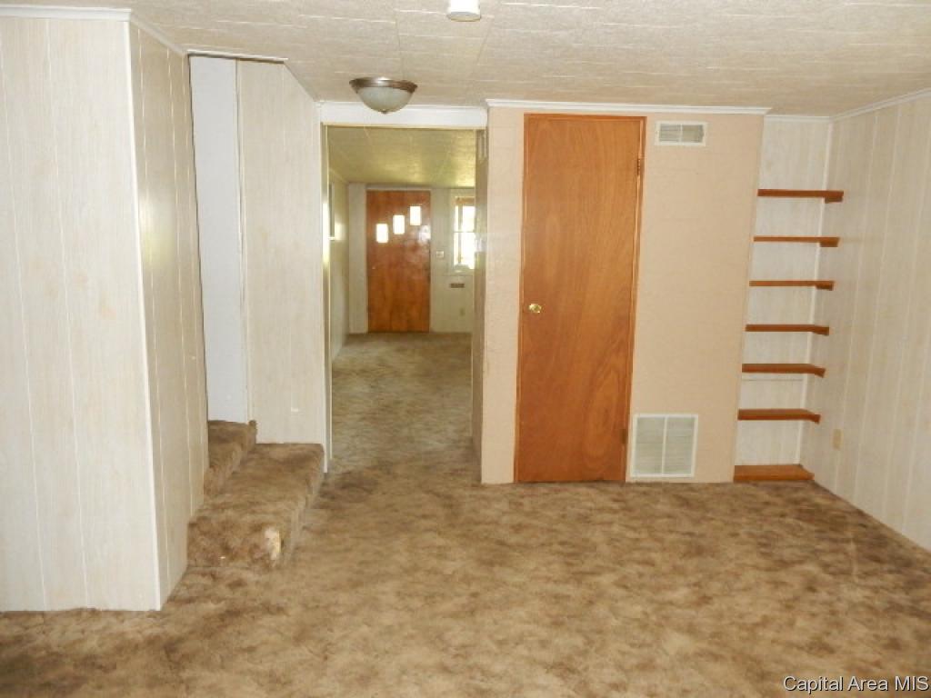 2811 South 13th Street Springfield, IL 62703 - Photo 4 of 17