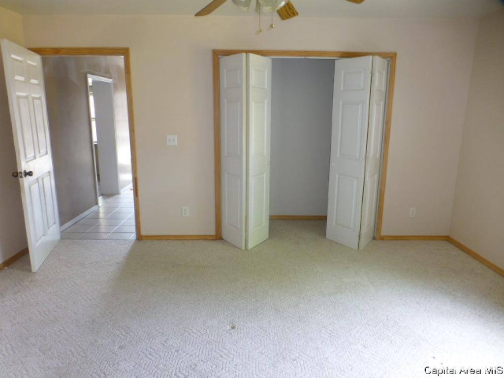 2811 South 13th Street Springfield, IL 62703 - Photo 8 of 17