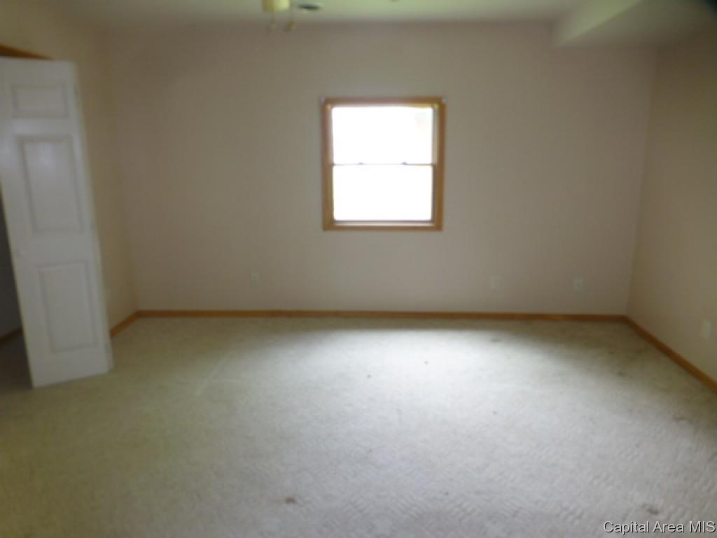 2811 South 13th Street Springfield, IL 62703 - Photo 9 of 17