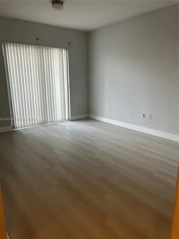 $639,000 | 10 Aragon Avenue, Unit 814, Coral Gables, FL 33134