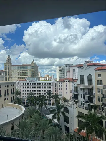 $639,000 | 10 Aragon Avenue, Unit 814, Coral Gables, FL 33134