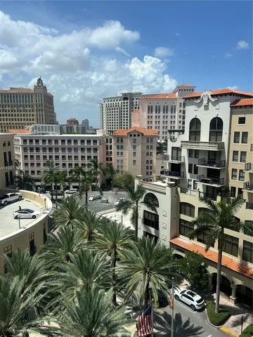 $639,000 | 10 Aragon Avenue, Unit 814, Coral Gables, FL 33134