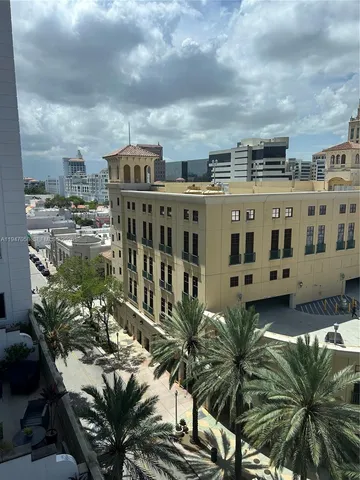 $639,000 | 10 Aragon Avenue, Unit 814, Coral Gables, FL 33134