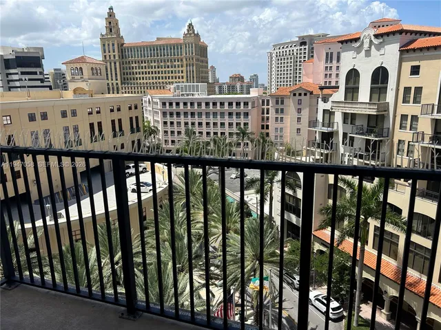 $639,000 | 10 Aragon Avenue, Unit 814, Coral Gables, FL 33134