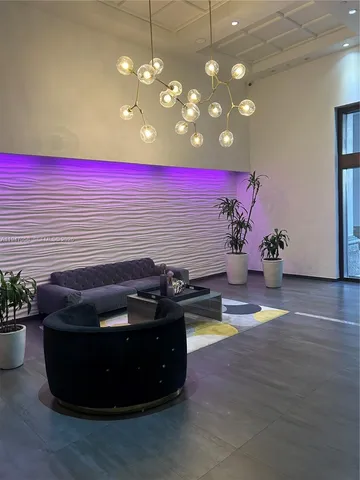 $639,000 | 10 Aragon Avenue, Unit 814, Coral Gables, FL 33134