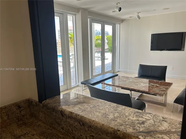 $639,000 | 10 Aragon Avenue, Unit 814, Coral Gables, FL 33134