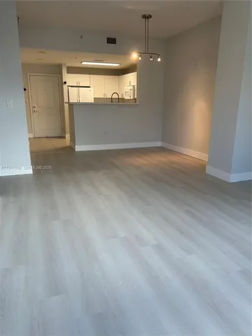 $639,000 | 10 Aragon Avenue, Unit 814, Coral Gables, FL 33134