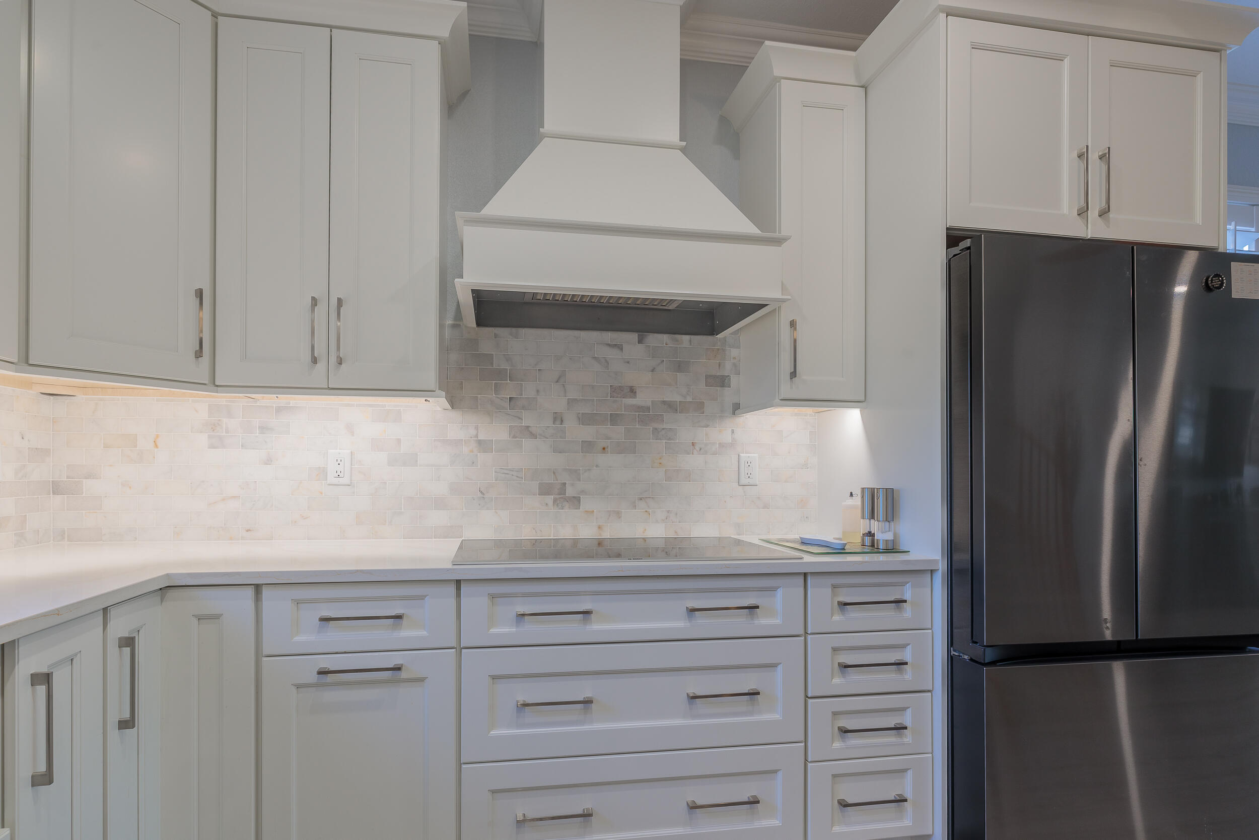 3285 Southwest Porpoise Circle Stuart, FL 34997 - Photo 13 of 69 Kitchen